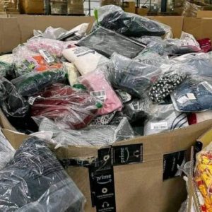 amazon clothing pallet truckload 510x421 1 300x300 1.jpeg