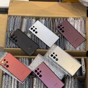 buy samsung galaxy s22 ultra pallets liquidation pallets 300x300 1.jpg