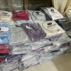 lululemon pallets for sale 3 300x300 1.jpg